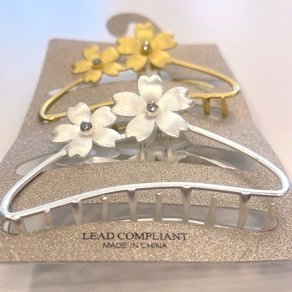 Brand New Natasha Set of 2 Metal Floral Rhinestone Gold & Silver Tone Hair Clips - Picture 6 of 15